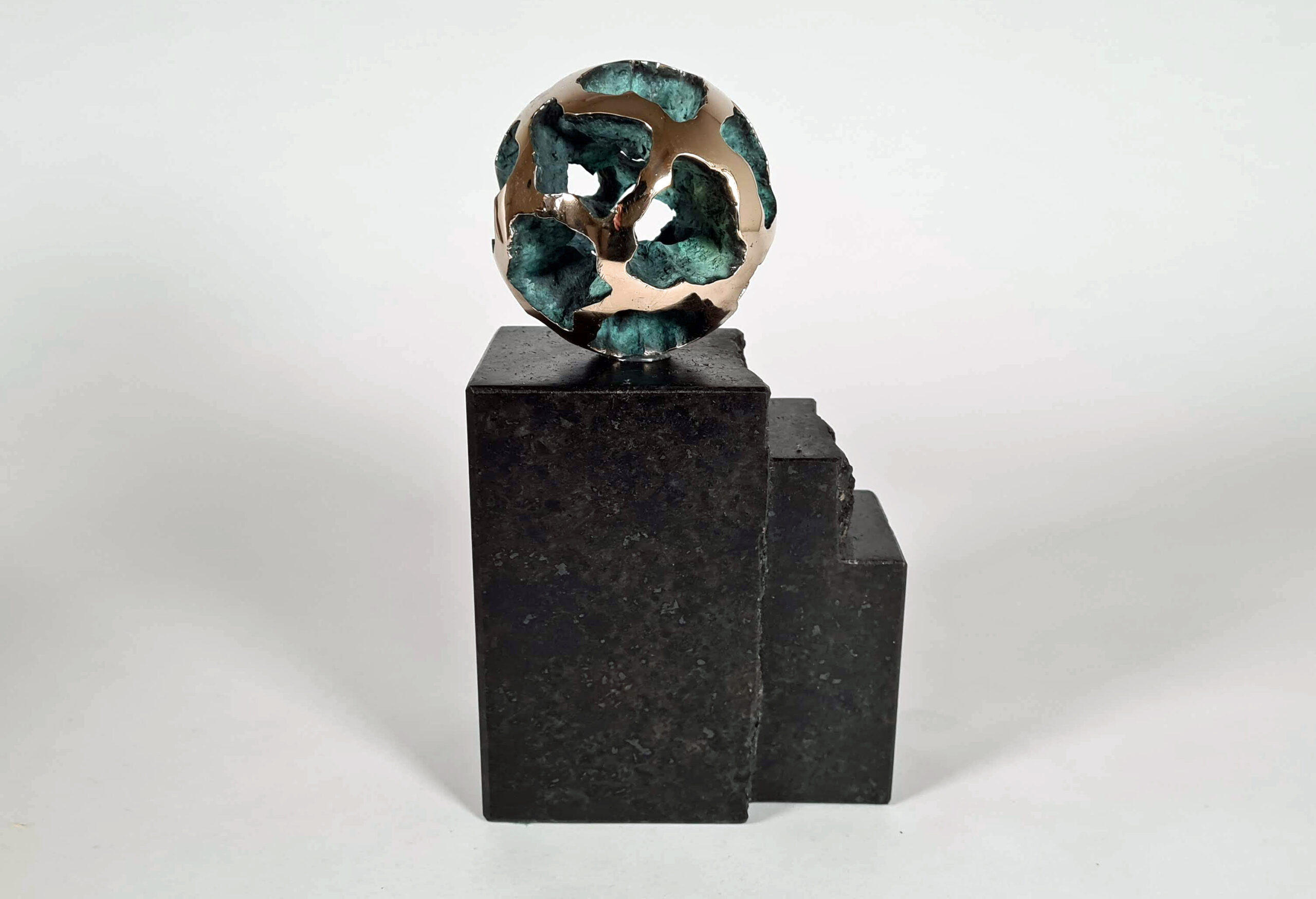 Moon 18 cm, bronzeskulptur, skulptur